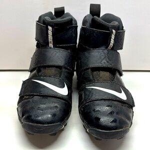 Kids Nike Cleats Black Youth Size 2.5 Velcro Strap